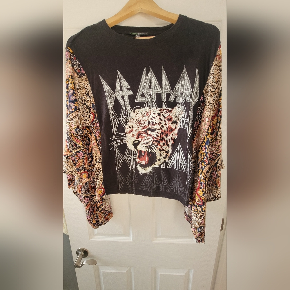Shannon Passero Banded Pullover